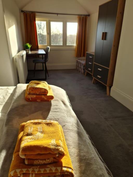 Stylish Georgian Apartment In An Ideal Location ノース・ウォルシャム エクステリア 写真