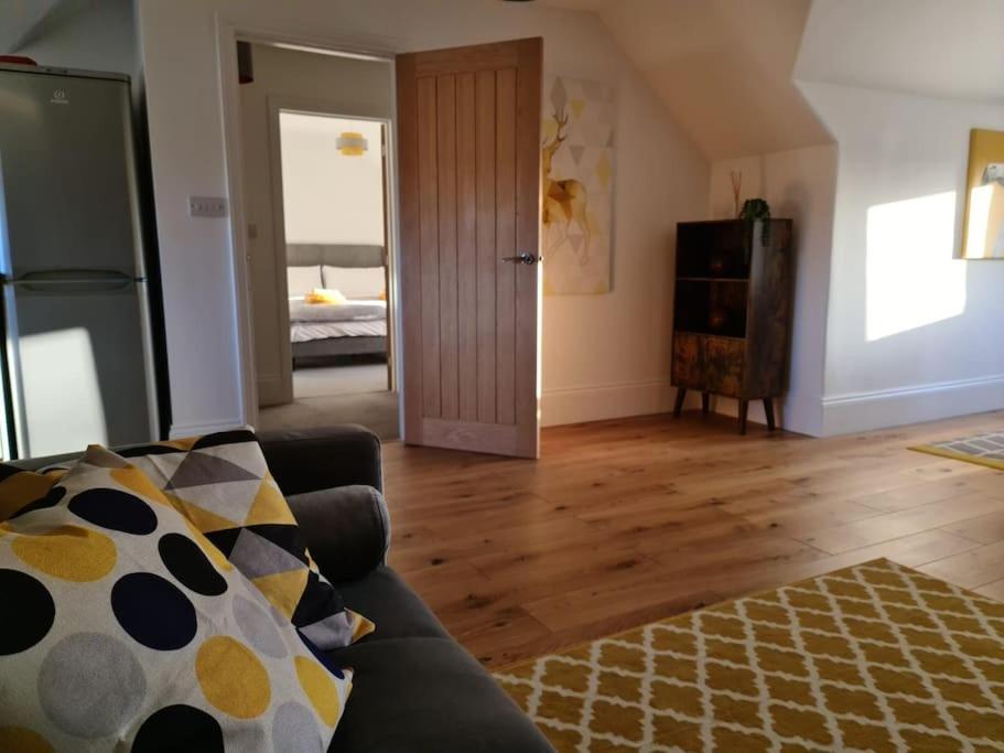 Stylish Georgian Apartment In An Ideal Location ノース・ウォルシャム エクステリア 写真